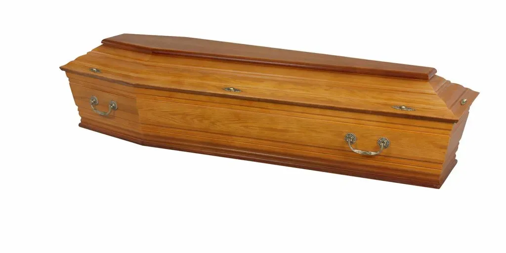 Cercueil en bois moyen avec un couvercle rehaussé, forme tombeau.